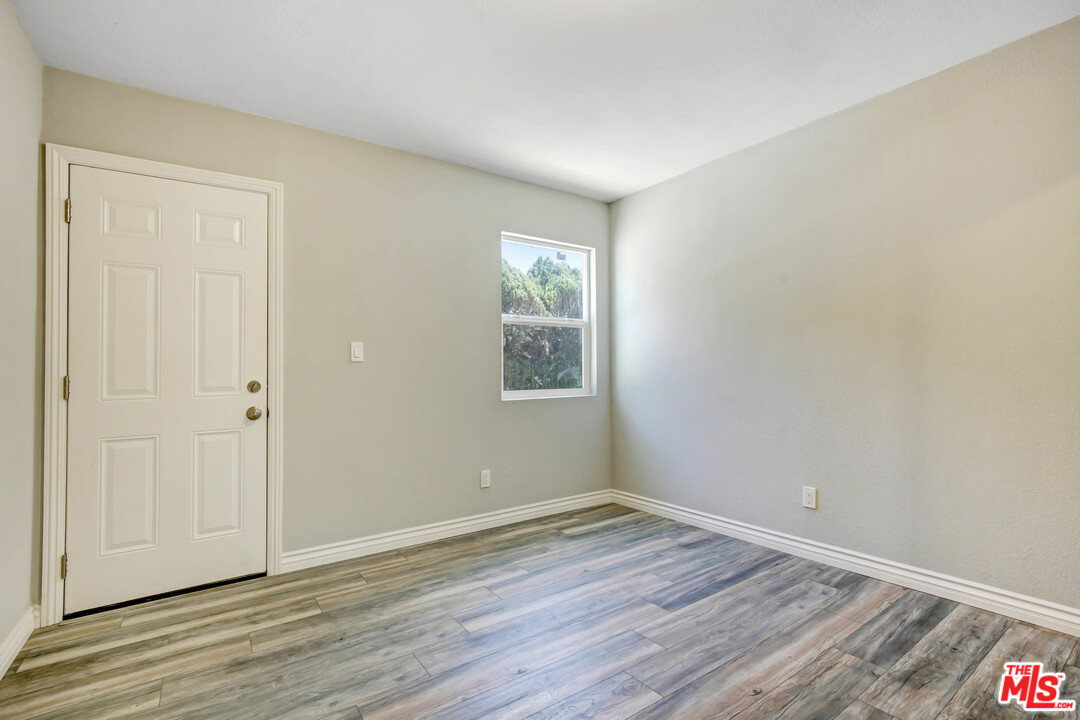 16764 Reed Street Fontana, CA 92336 - Photo 10 of 12