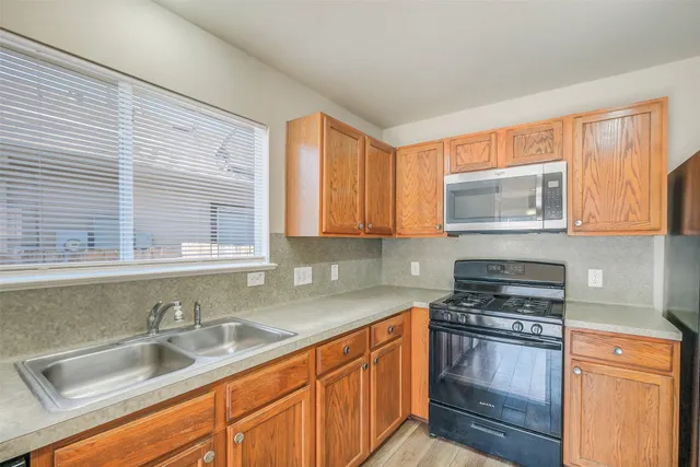 $1,695 | 605 Pinto Springs Lane, Houston, TX 77073