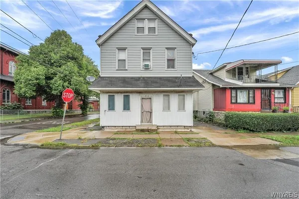 $1,400 | 214 Ludington Street, Buffalo, NY 14206