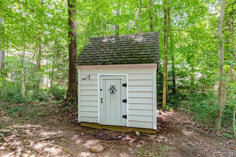 13603 Timber Ridge Court Midlothian, VA 23112 - Photo 4 of 29 a view of a small house