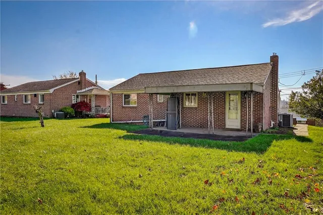 $174,900 | 813 Alberta Drive, West Mifflin, PA 15122