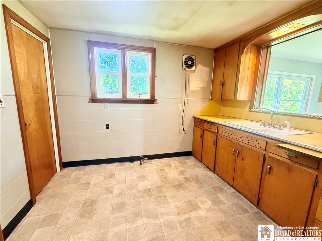 11577 Center Road Sheridan, NY 14048 - Photo 12 of 33