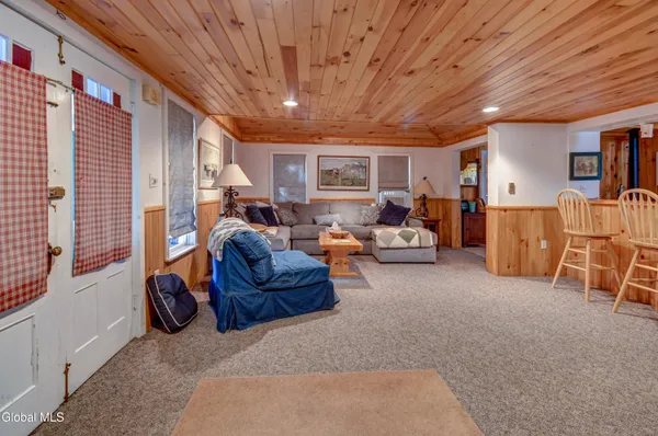 $469,000 | 134 Lincoln Avenue, Northampton, NY 12134