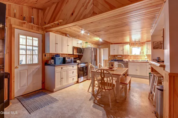 $469,000 | 134 Lincoln Avenue, Northampton, NY 12134