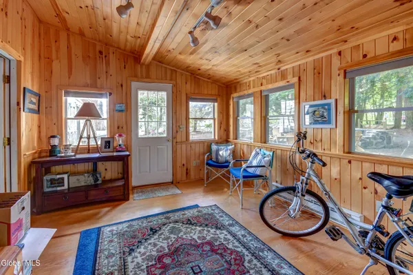 $469,000 | 134 Lincoln Avenue, Northampton, NY 12134