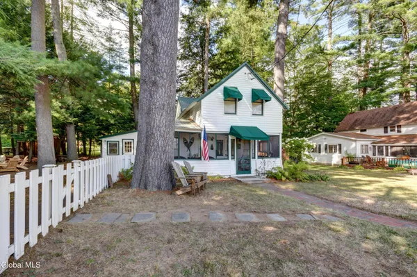 $469,000 | 134 Lincoln Avenue, Northampton, NY 12134