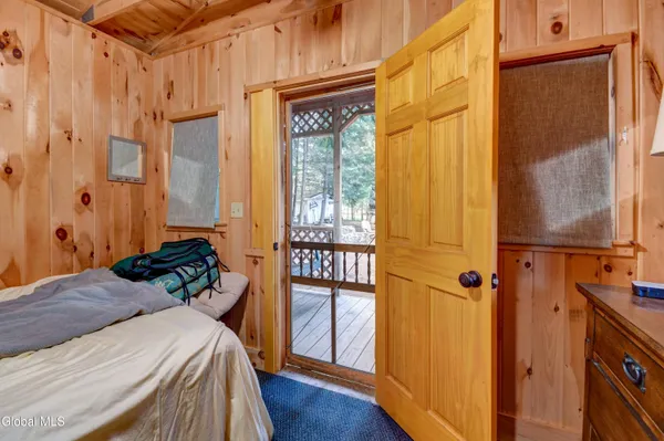 $469,000 | 134 Lincoln Avenue, Northampton, NY 12134