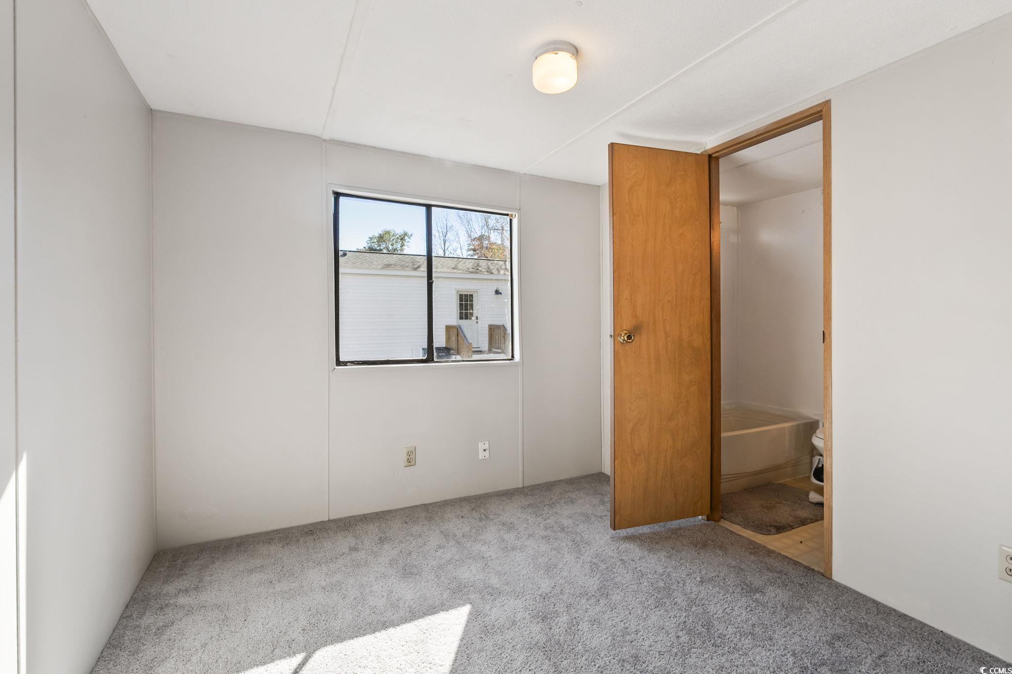 25 Crooked Island Circle Murrells Inlet, SC 29576 - Photo 15 of 40