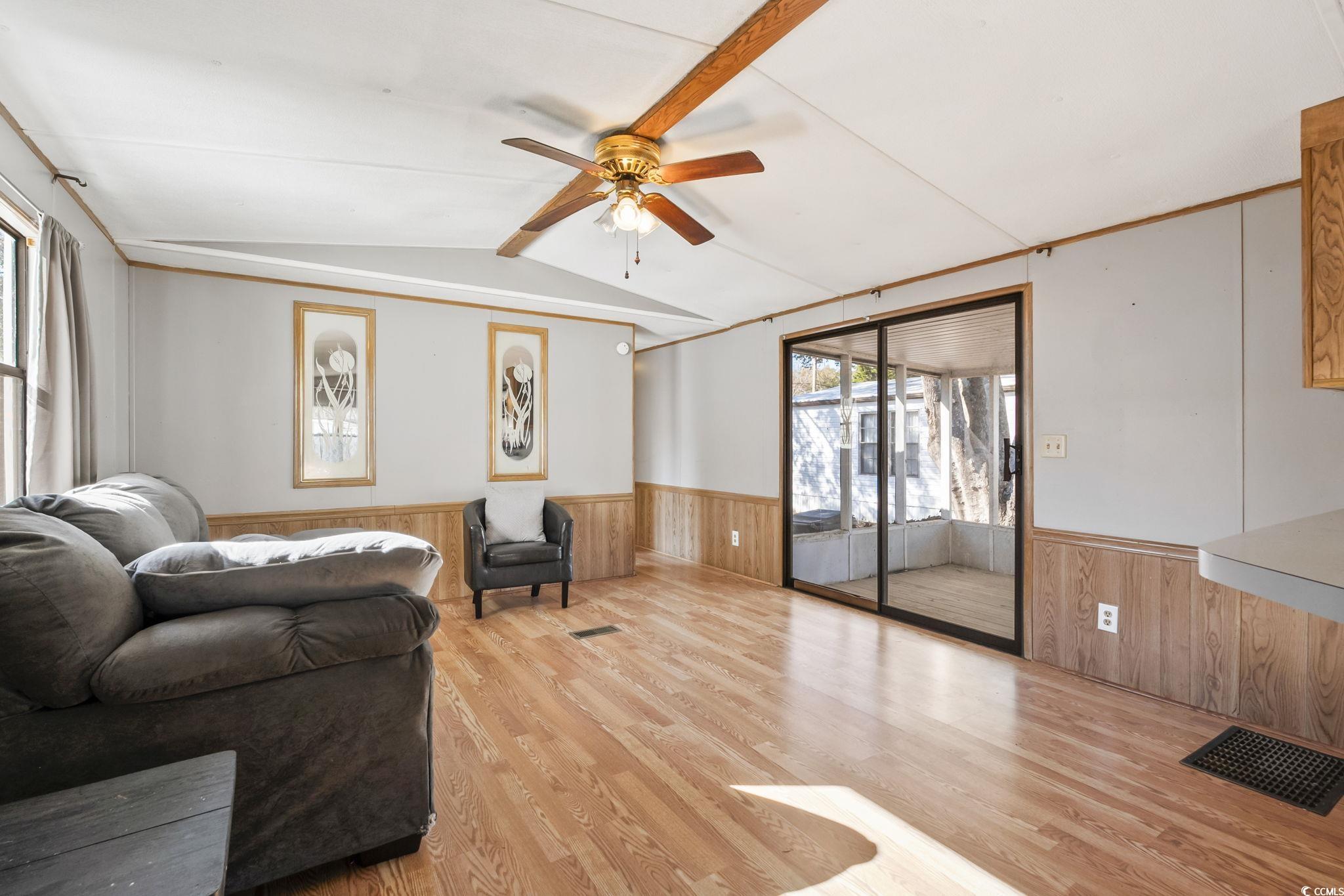 25 Crooked Island Circle Murrells Inlet, SC 29576 - Photo 7 of 40