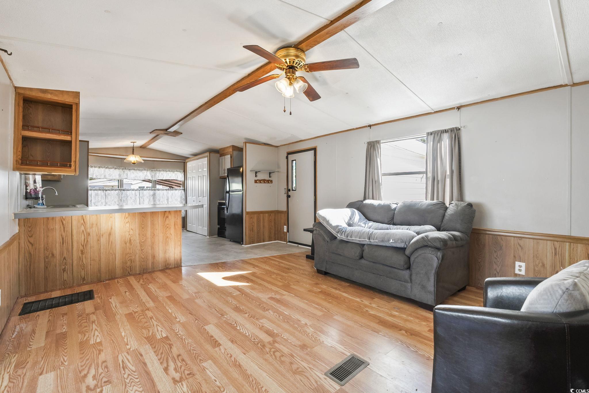 25 Crooked Island Circle Murrells Inlet, SC 29576 - Photo 8 of 40