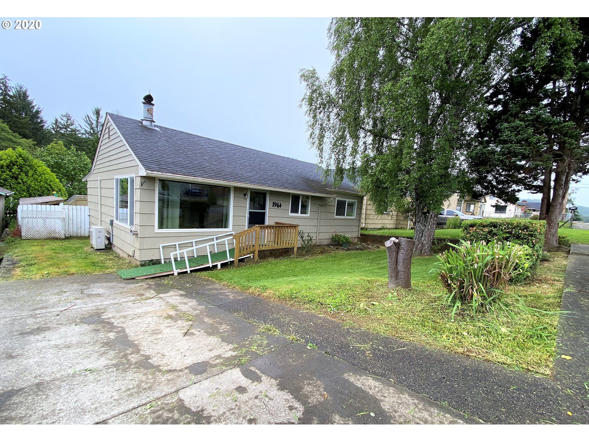 1964 Birch Avenue Reedsport, OR 97467 - Photo 1 of 19 Gallery Image 1