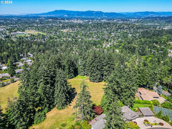$1,050,000 | Mclean Boulevard, Eugene, OR 97405