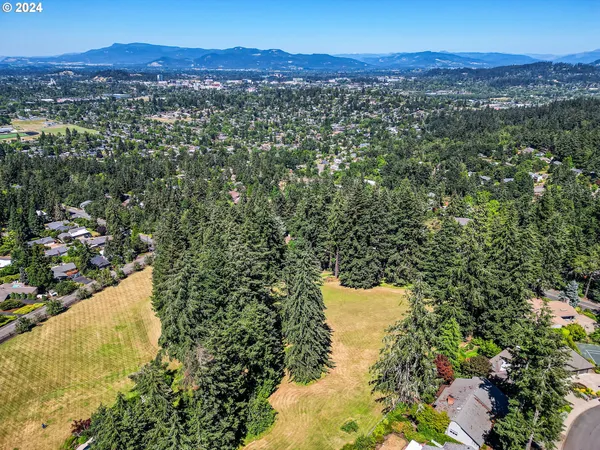 $1,050,000 | Mclean Boulevard, Eugene, OR 97405
