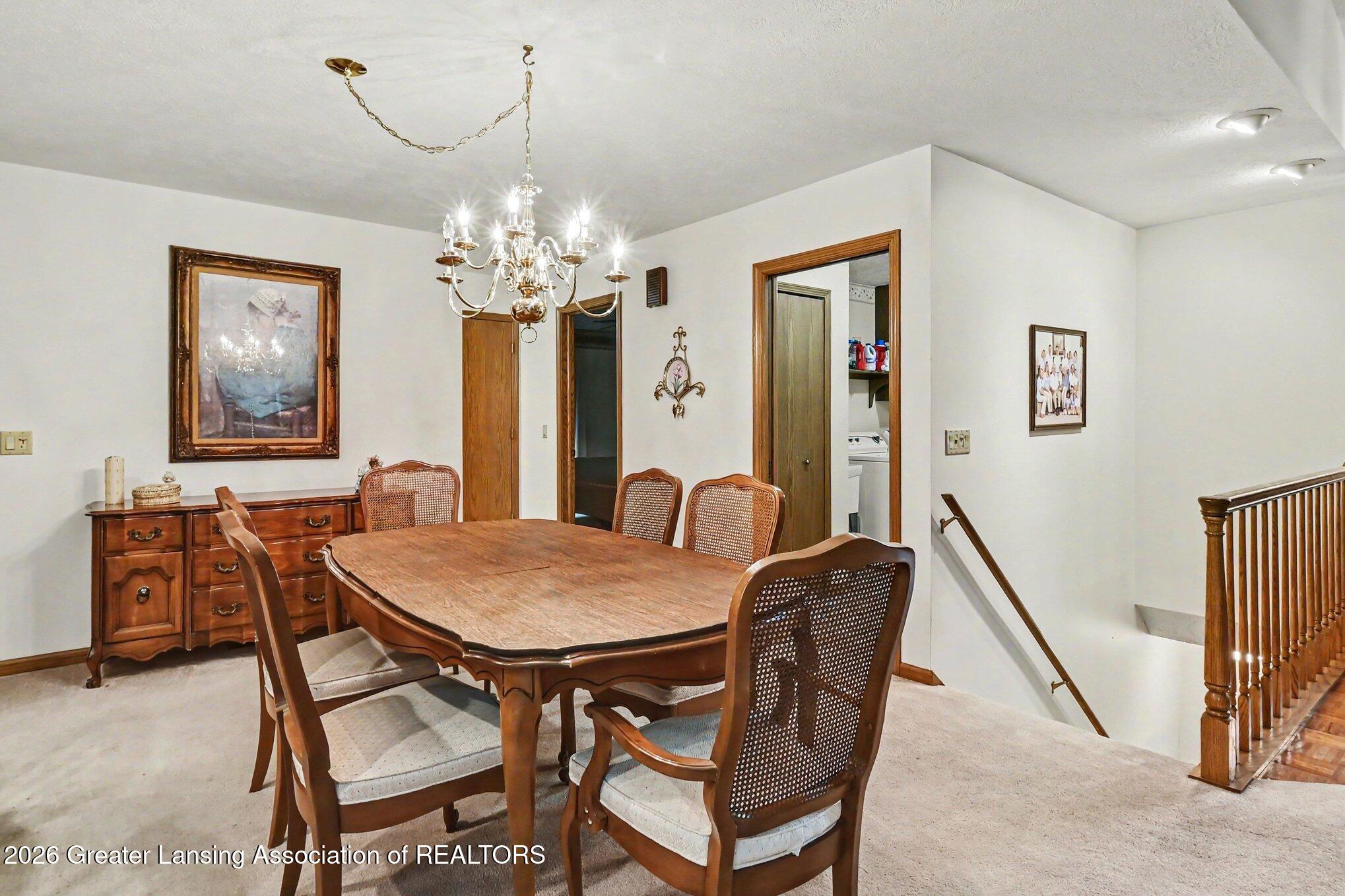 2380 Barnsbury Road East Lansing, MI 48823 - Photo 11 of 30 012_file_3369