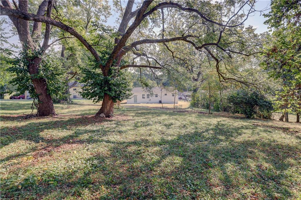 4718 Appleton Avenue Kansas City, MO 64133 - Photo 9 of 10