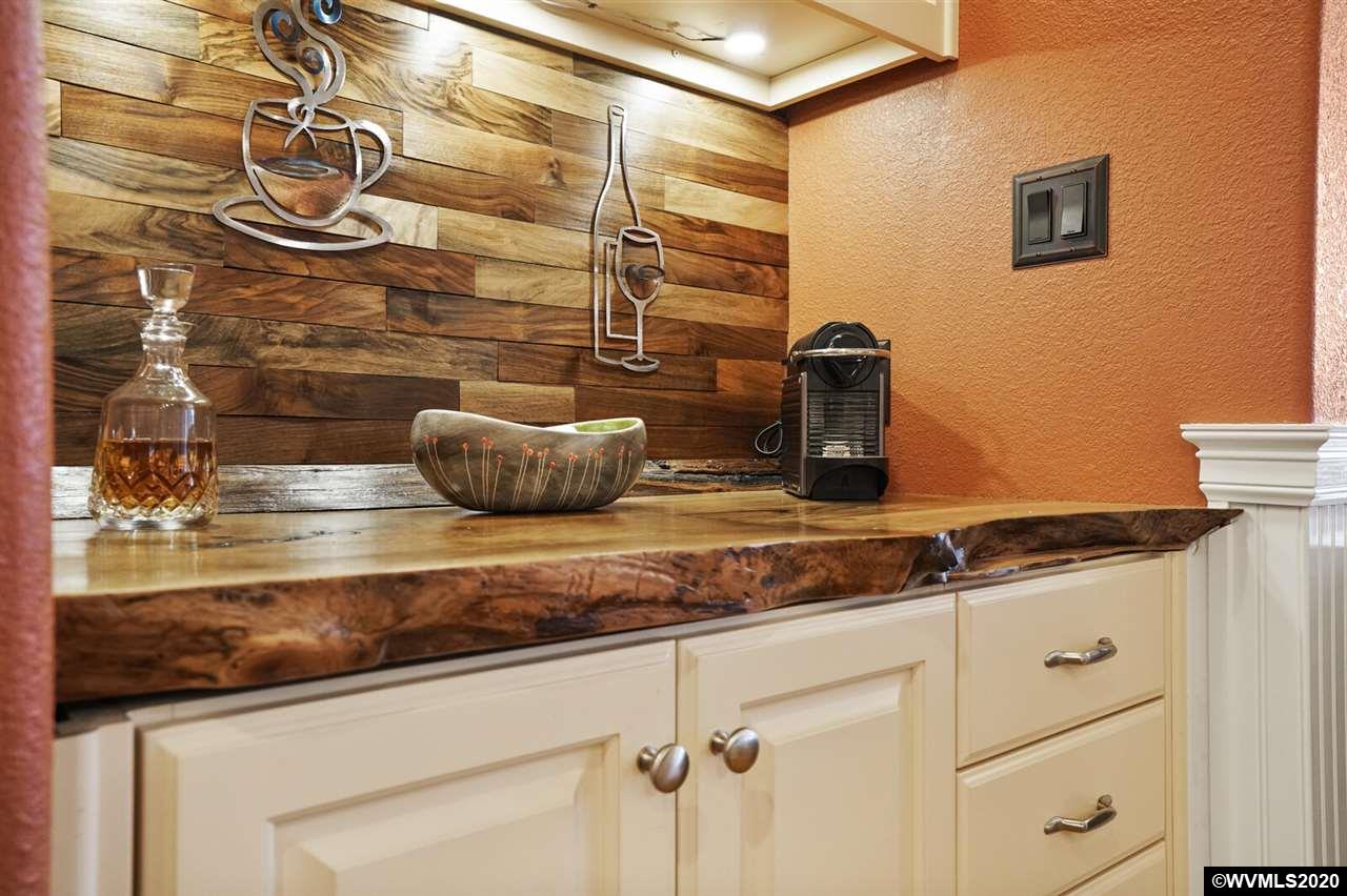 4337 Orchard Heights Road Northwest Salem, OR 97304 - Photo 12 of 42 Gallery Image 12