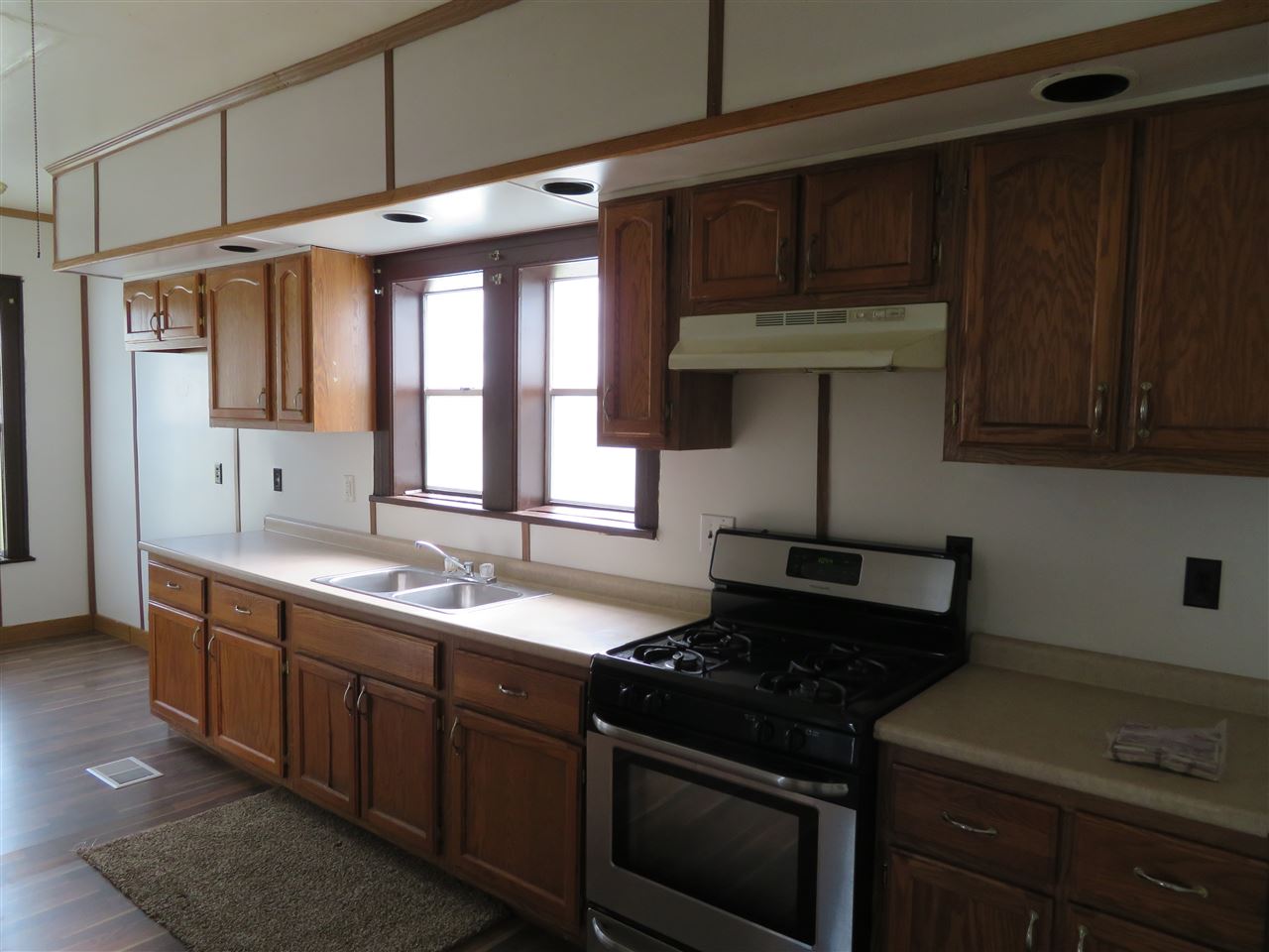 233 Depot Street Butler, IN 46721 - Photo 5 of 17