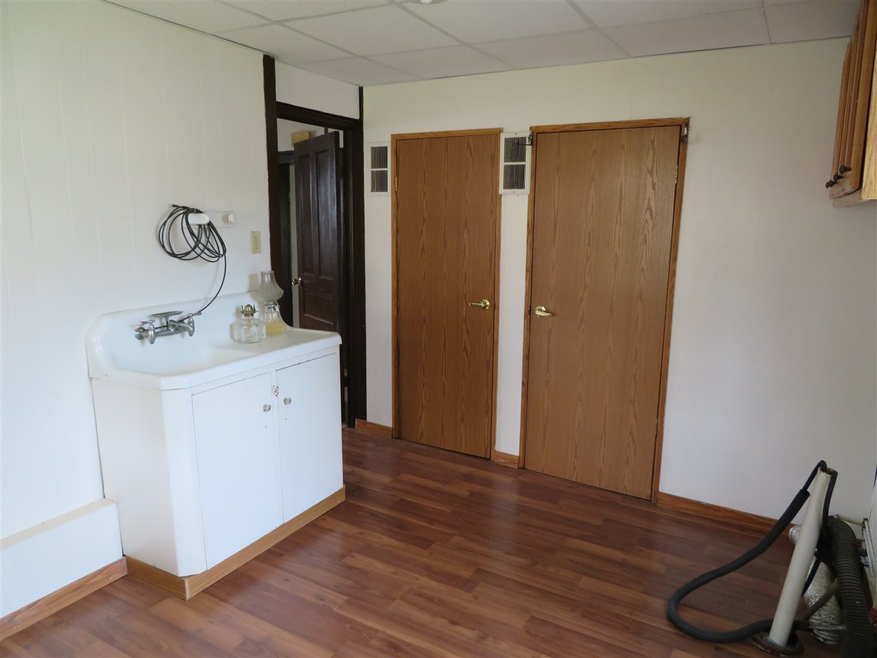 233 Depot Street Butler, IN 46721 - Photo 8 of 17