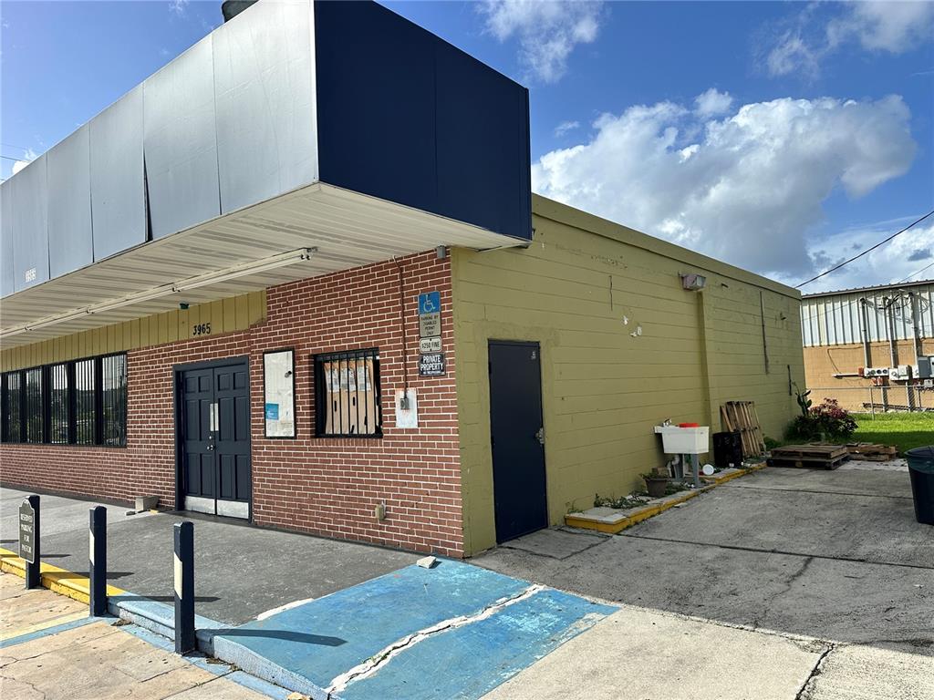 3965 Silver Star Road Orlando, FL 32808 - Photo 2 of 23 Gallery Image 2