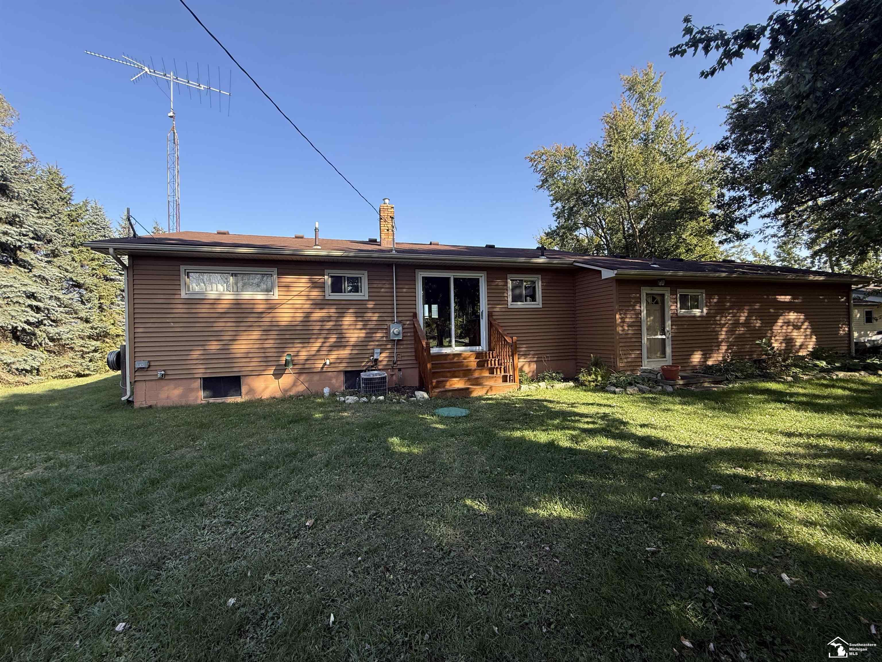 6859 Ann Arbor Road Dundee, MI 48131 - Photo 18 of 23