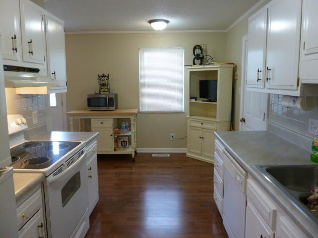 7620 Cranley Road Powell, TN 37849 - Photo 2 of 15 P1170944