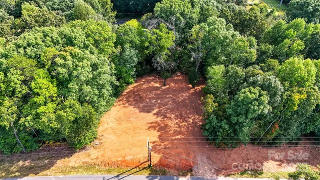 $44,900 | 3625-3639 Thompson Street, Newton, NC 28658