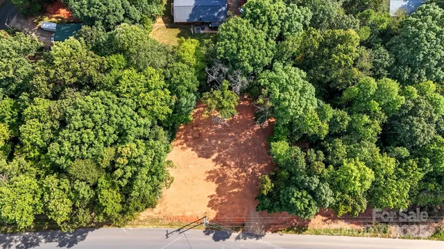 $44,900 | 3625-3639 Thompson Street, Newton, NC 28658