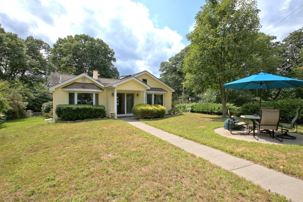 32 Pine Ridge Road Wayland, MA 01778 - Photo 1 of 17