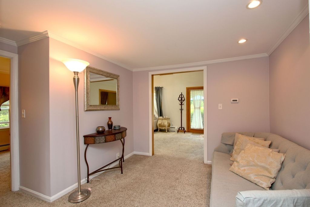 32 Pine Ridge Road Wayland, MA 01778 - Photo 8 of 17