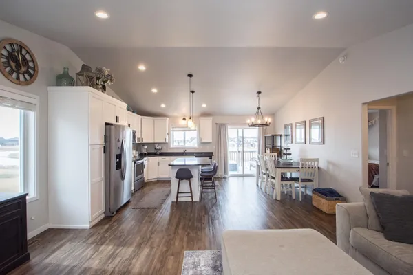 $369,000 | 5534 8th Street West, West Fargo, ND 58078