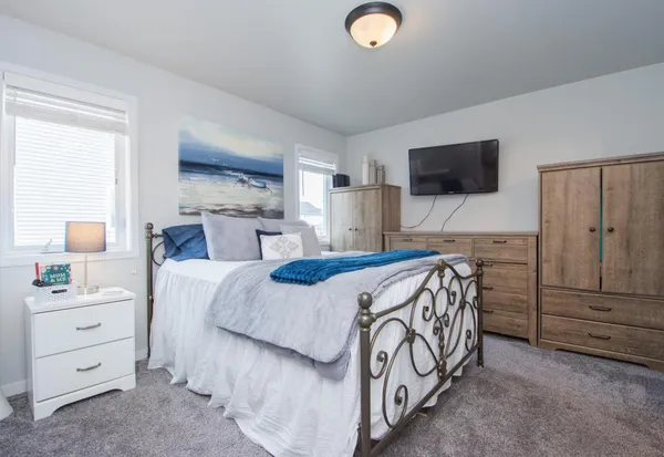 $369,000 | 5534 8th Street West, West Fargo, ND 58078