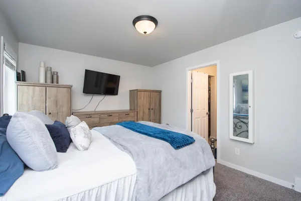 $369,000 | 5534 8th Street West, West Fargo, ND 58078