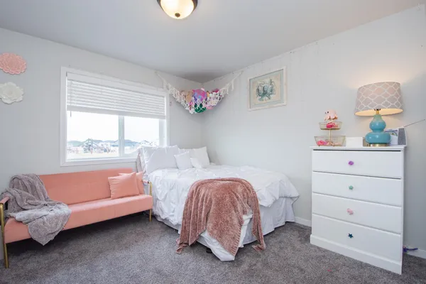 $369,000 | 5534 8th Street West, West Fargo, ND 58078