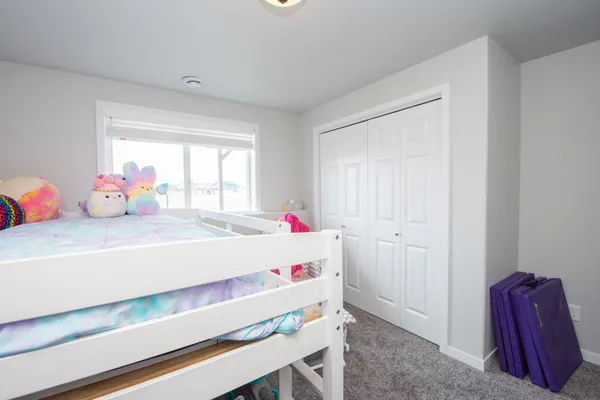 $369,000 | 5534 8th Street West, West Fargo, ND 58078