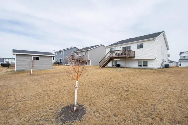 $369,000 | 5534 8th Street West, West Fargo, ND 58078