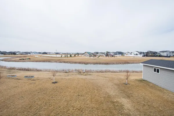 $369,000 | 5534 8th Street West, West Fargo, ND 58078