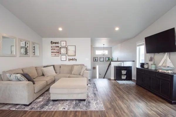 $369,000 | 5534 8th Street West, West Fargo, ND 58078