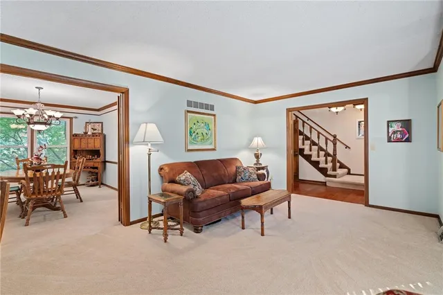 $560,000 | 13212 West 84th Street, Lenexa, KS 66215