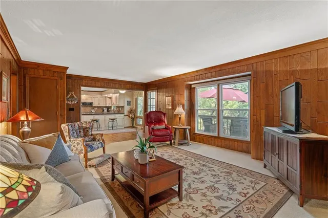 $560,000 | 13212 West 84th Street, Lenexa, KS 66215