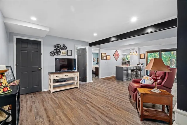 $560,000 | 13212 West 84th Street, Lenexa, KS 66215