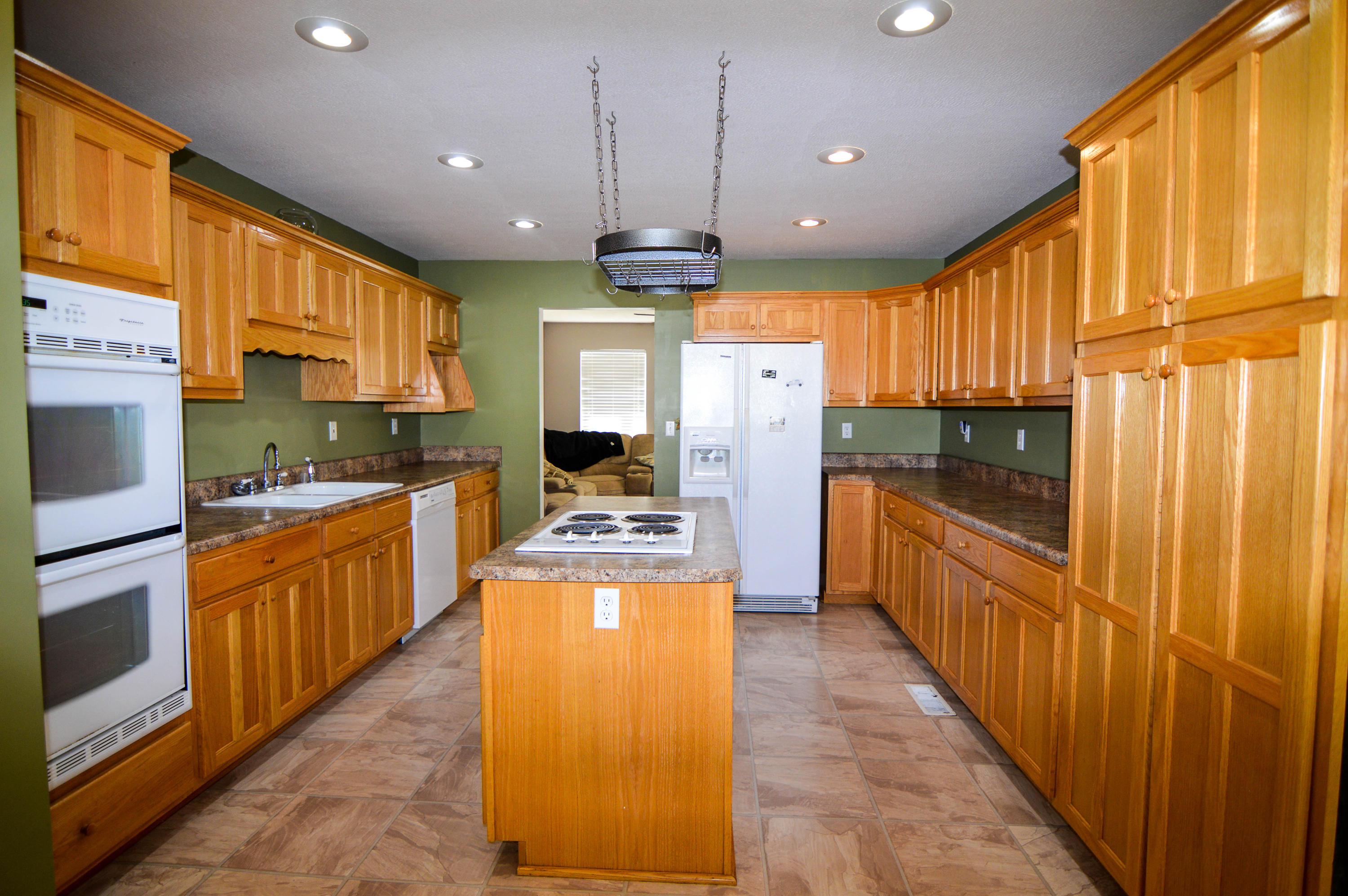 201 Long Road Kingston, TN 37763 - Photo 5 of 38 Kitchen