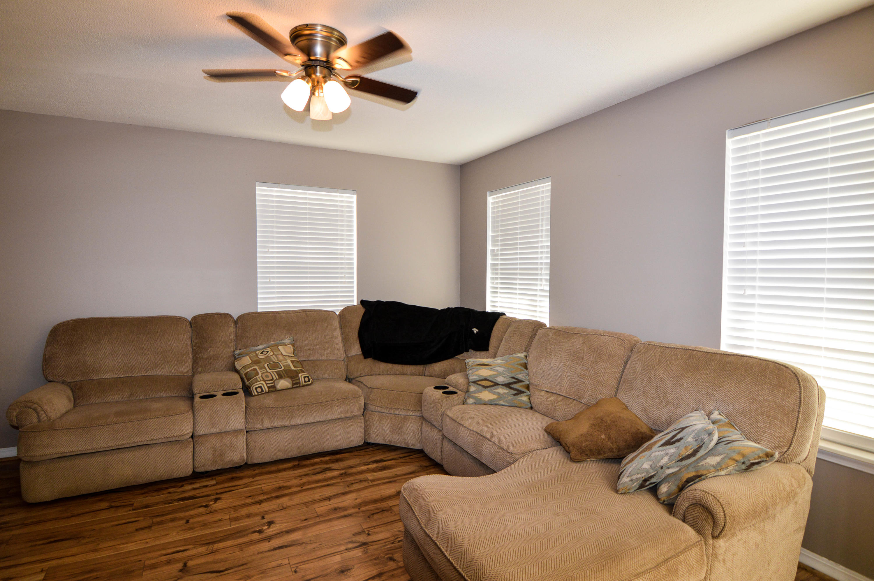 201 Long Road Kingston, TN 37763 - Photo 8 of 38 Dining Room
