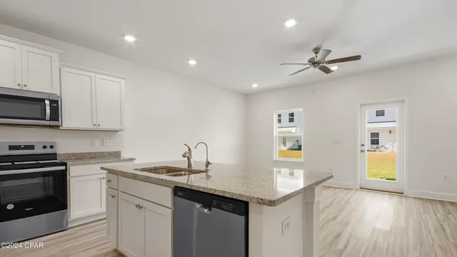 $284,900 | 193 Ellery Lane, Panama City Beach, FL 32413