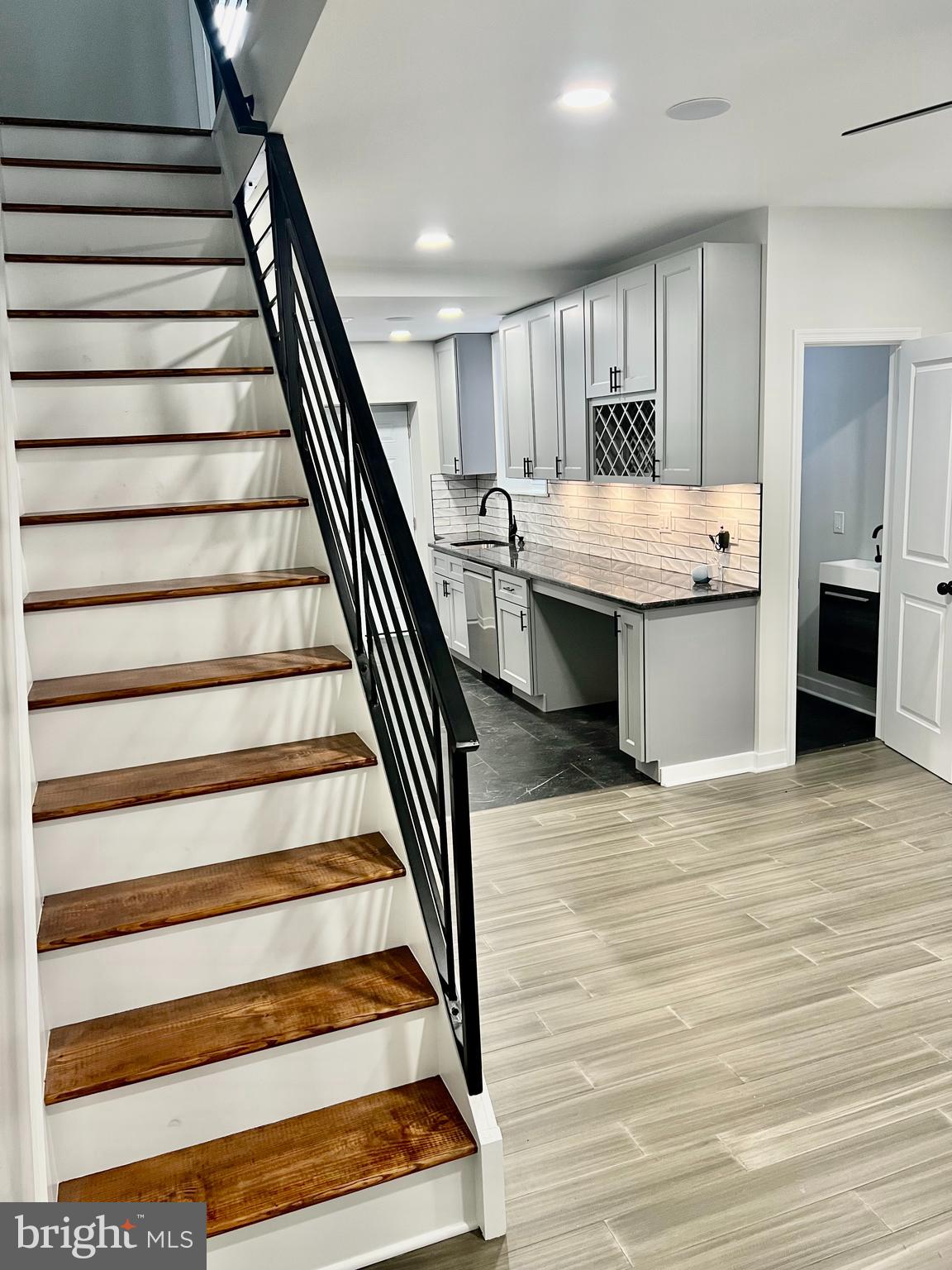 5408 Spring Street Philadelphia, PA 19139 - Photo 11 of 27 Stair case