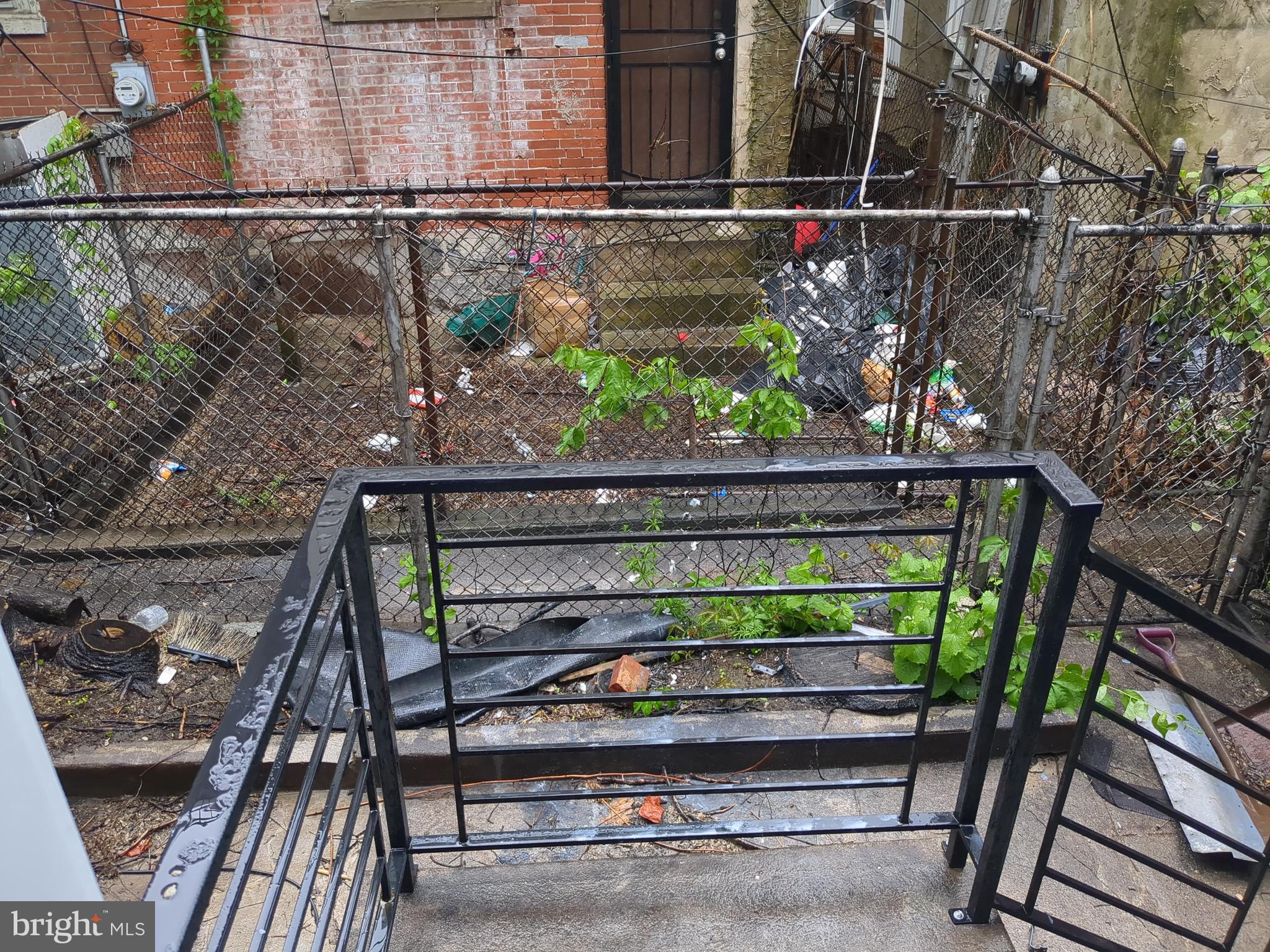 5408 Spring Street Philadelphia, PA 19139 - Photo 5 of 27 Rear yard