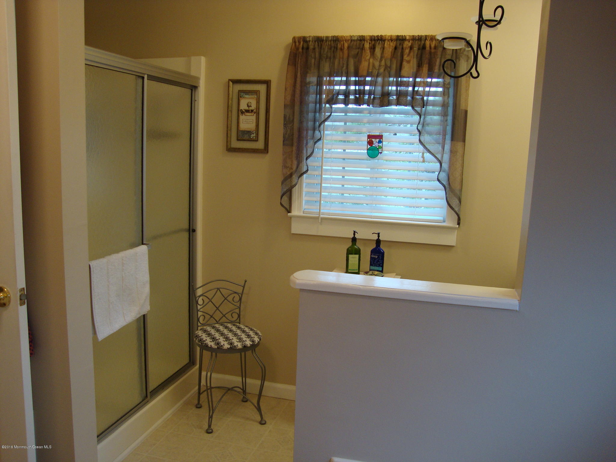 912 Oak Ridge Terrace Whiting, NJ 08759 - Photo 23 of 29 912 Oak Ridge 022
