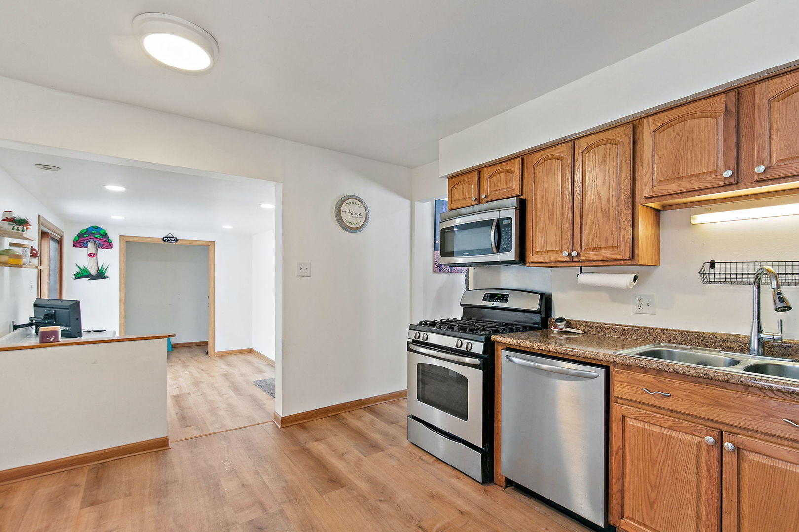 2021 West Spring Ridge Drive Arlington Heights, IL 60004 - Photo 11 of 25