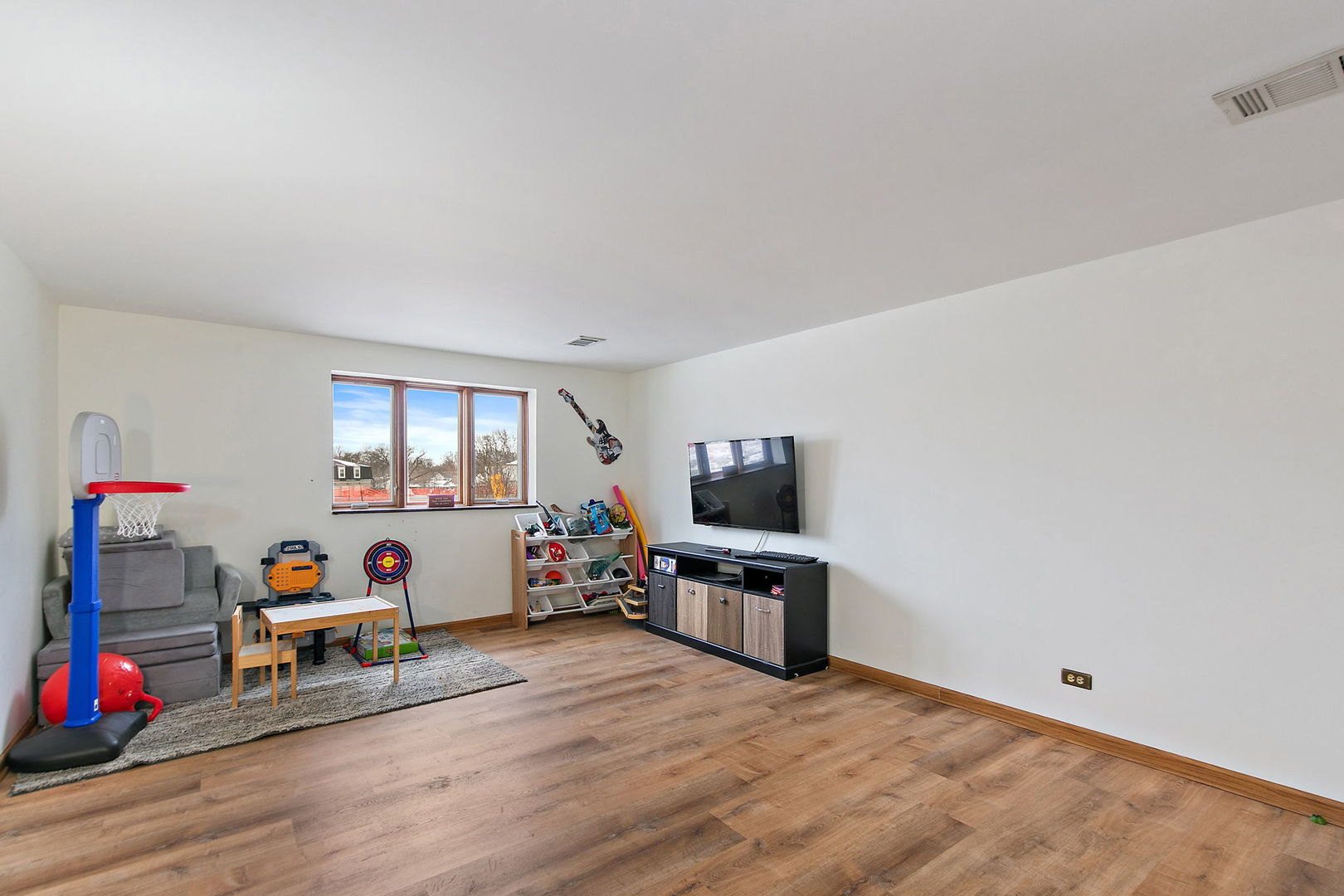 2021 West Spring Ridge Drive Arlington Heights, IL 60004 - Photo 16 of 25