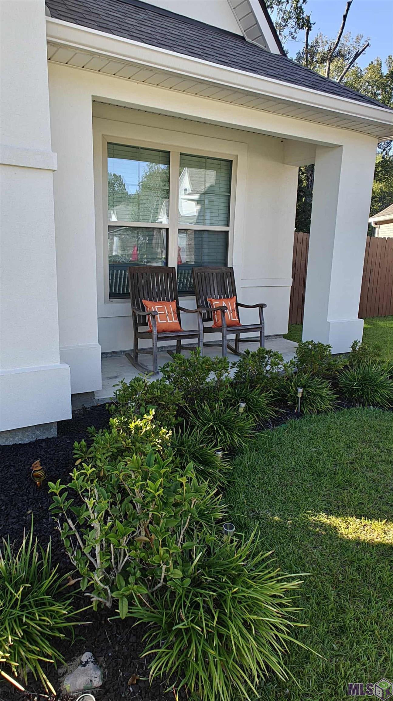 5402 Heron Landing Drive Baton Rouge, LA 70816 - Photo 2 of 56