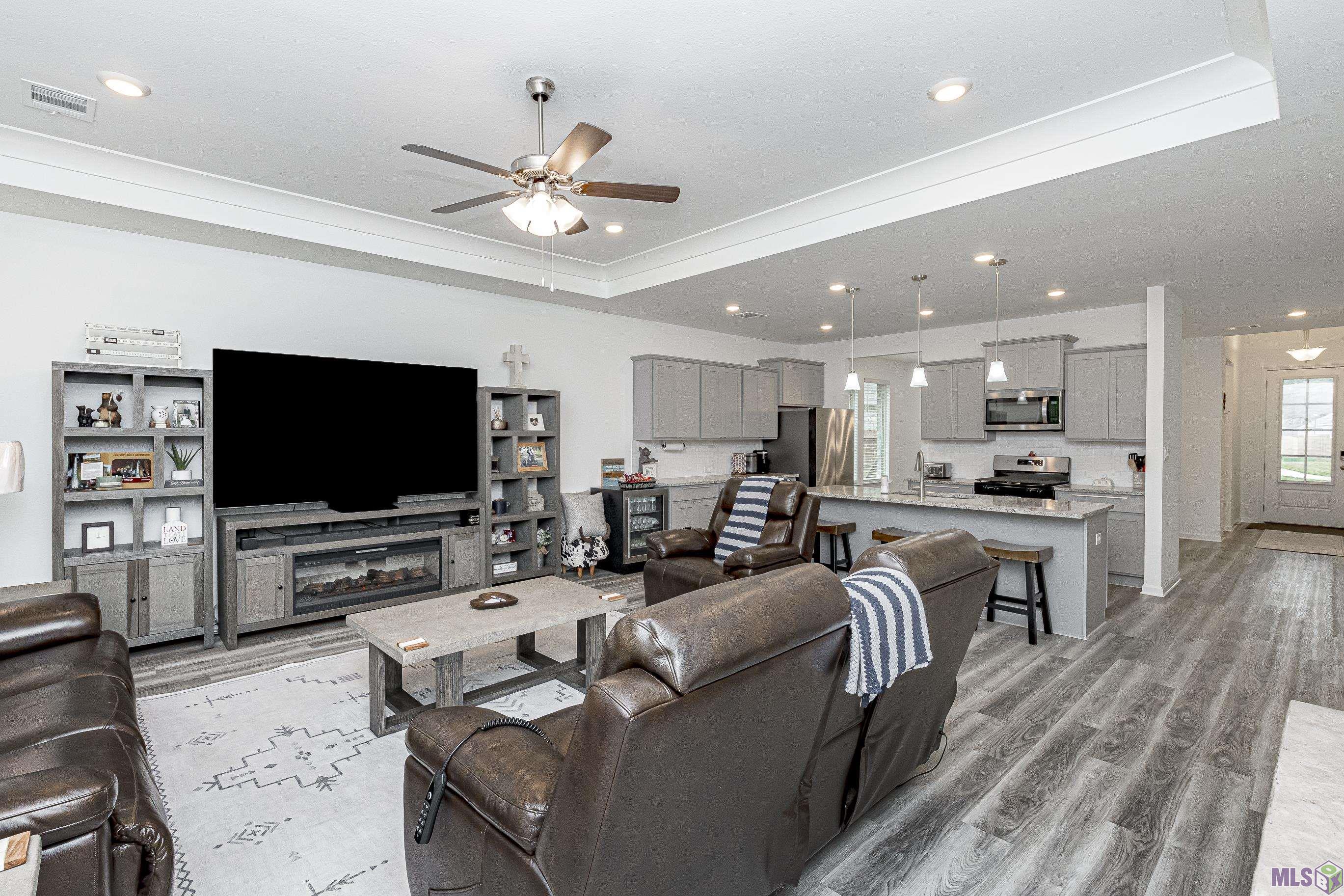 5402 Heron Landing Drive Baton Rouge, LA 70816 - Photo 3 of 56